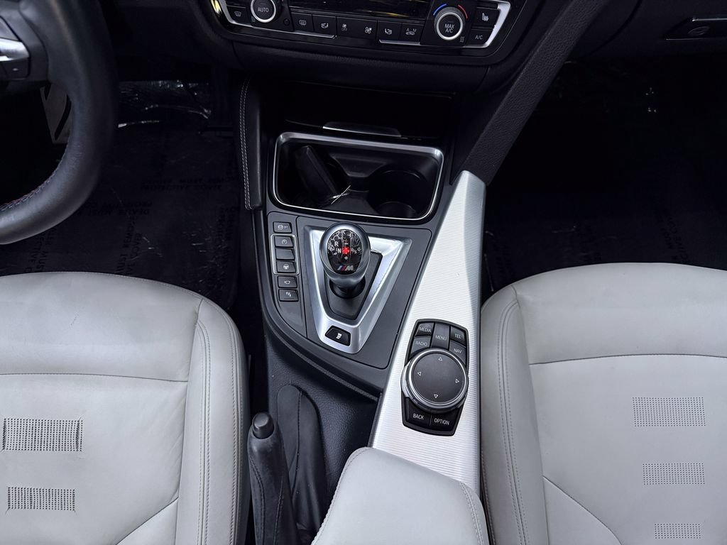 Used 2015 BMW M3 RWD image 22