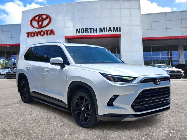 Used 2025 Toyota Grand Highlander AWD image 1