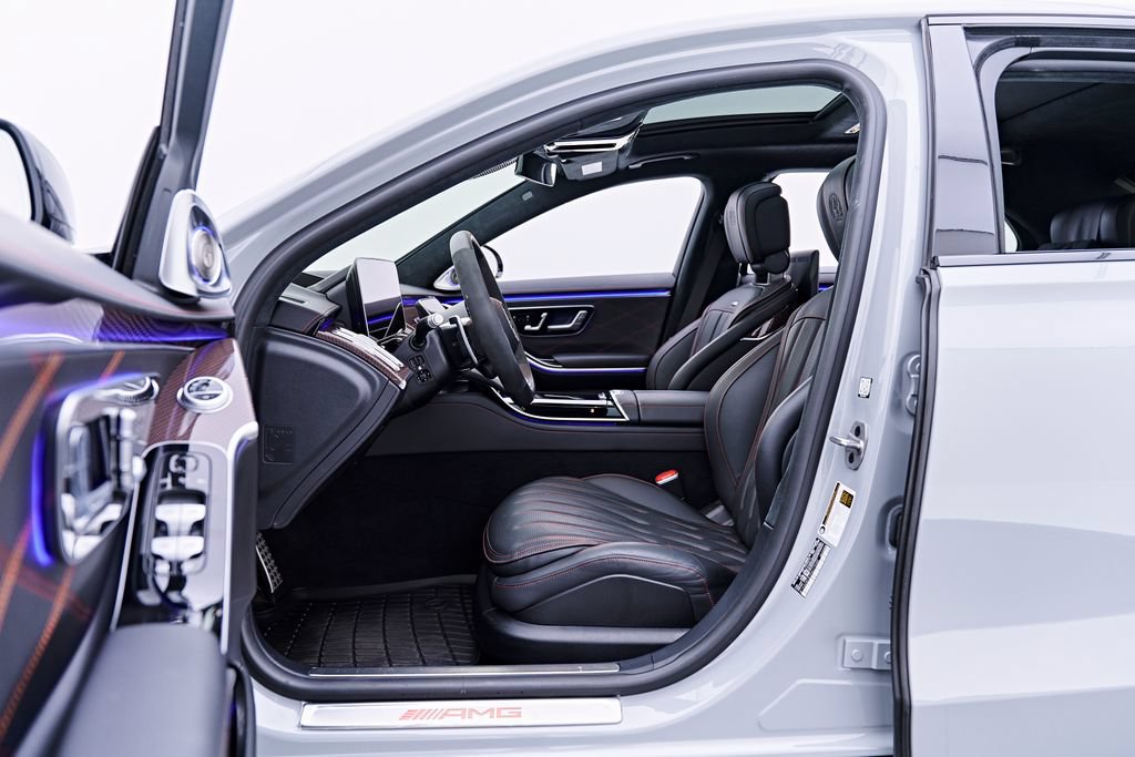 Used 2024 Mercedes-Benz S 63 AMG S w/ Rear Seat Package image 47