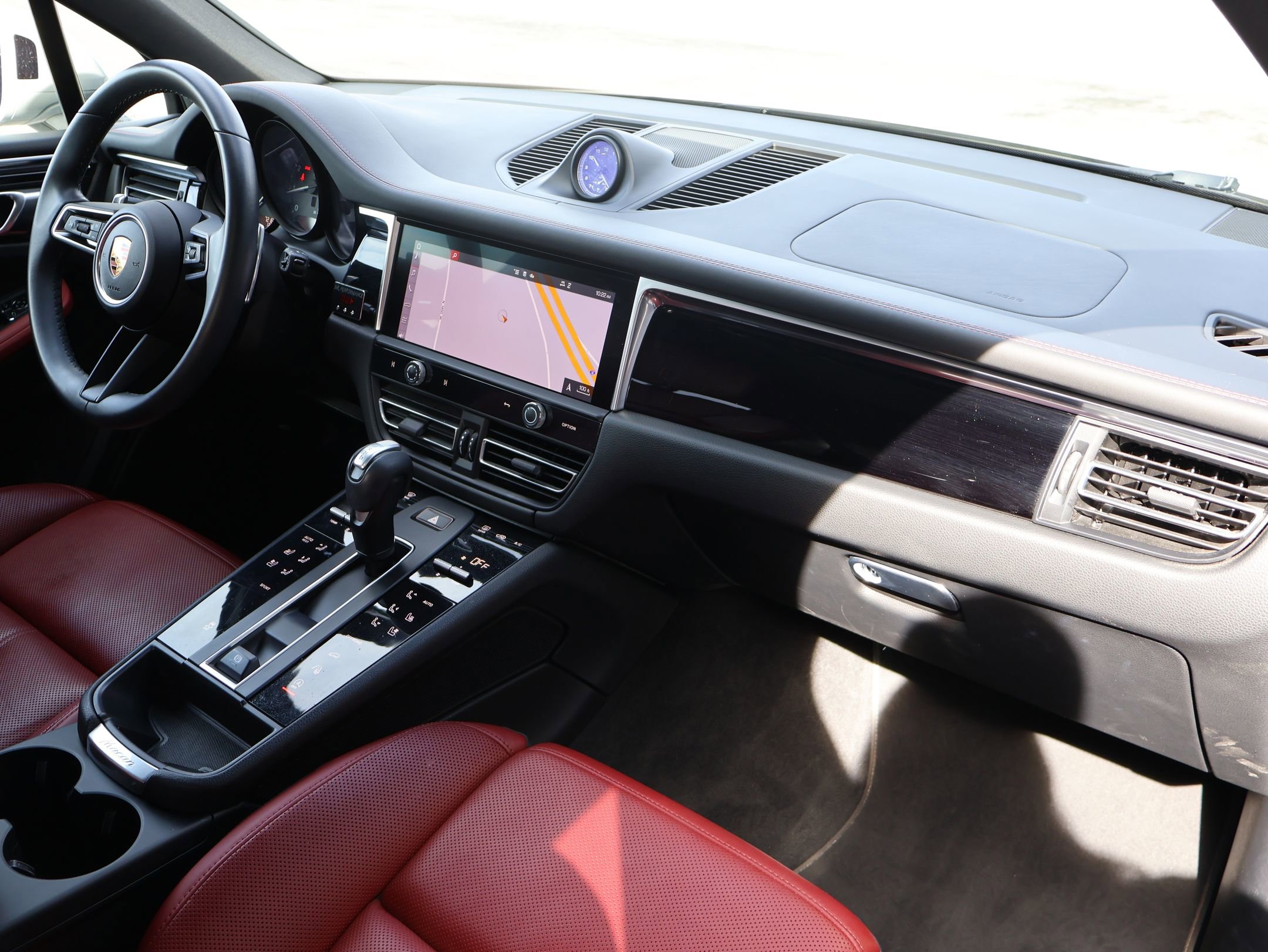 Used 2022 Porsche Macan image 27