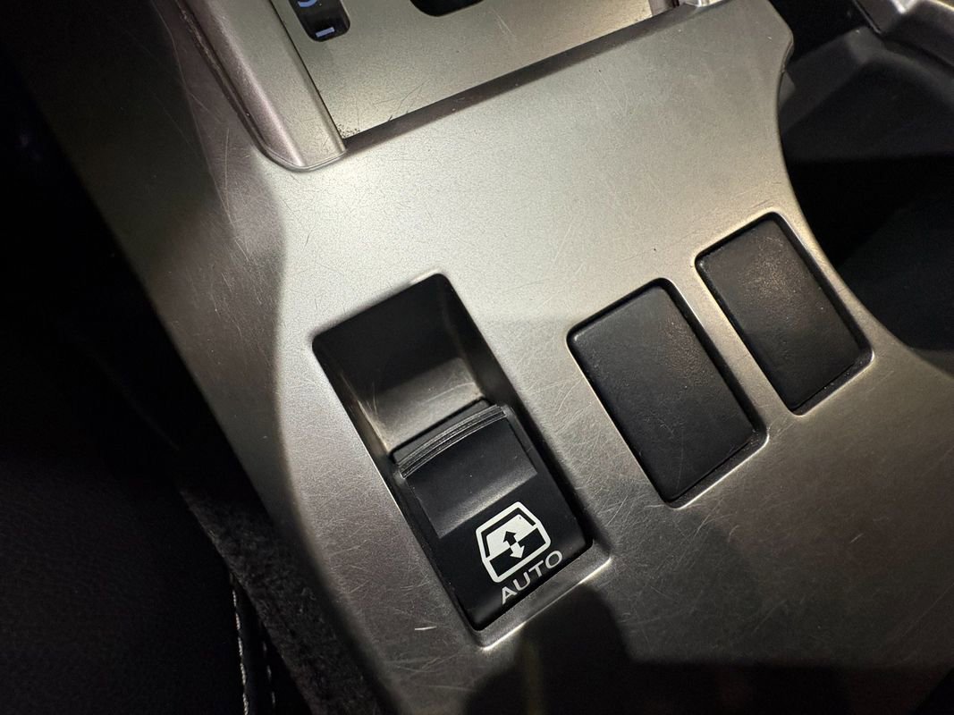 Used 2017 Toyota 4Runner Limited w/ Four Season Floor Mat Package image 29