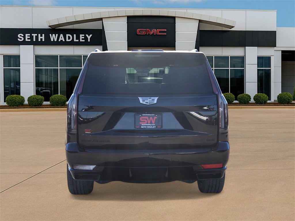 Used 2023 Cadillac Escalade Sport Platinum w/ LPO, ONYX Package image 6
