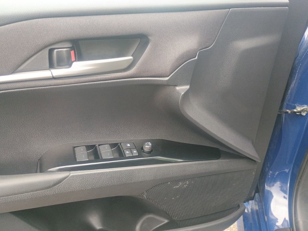 Used 2025 Toyota Camry LE w/ Convenience Package AWD/4WD image 10