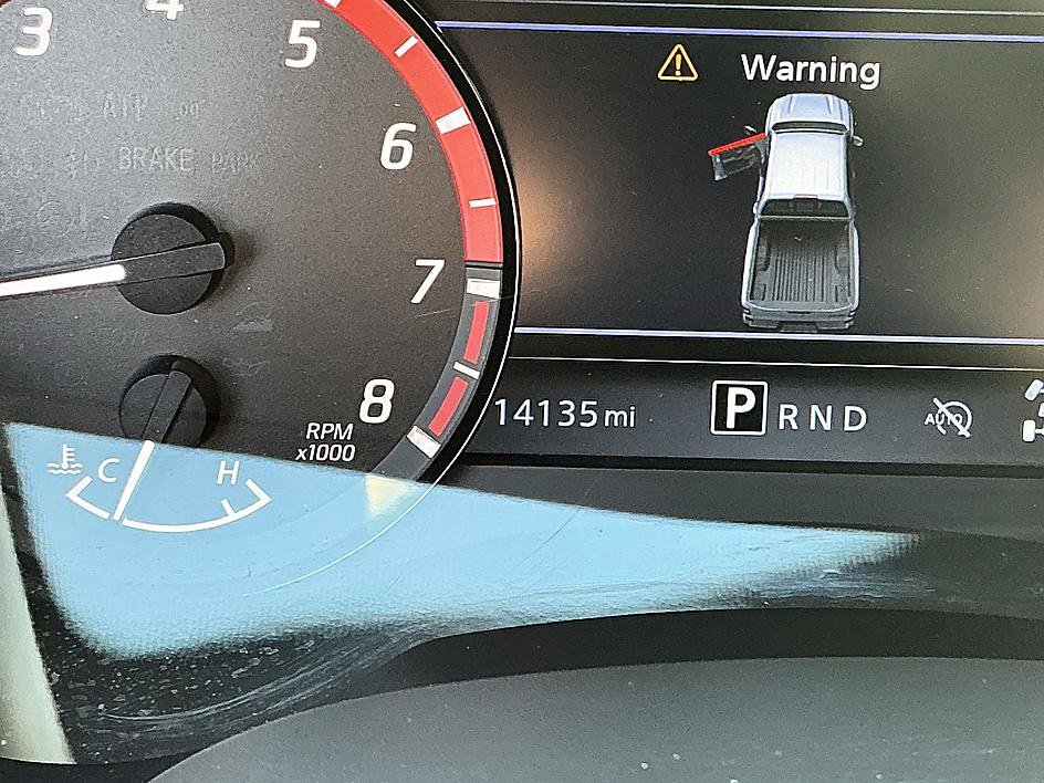 Certified 2025 Nissan Frontier PRO-4X image 15