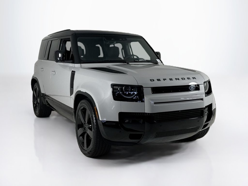 Used 2026 Land Rover Defender 110 X-Dynamic SE AWD/4WD image 7