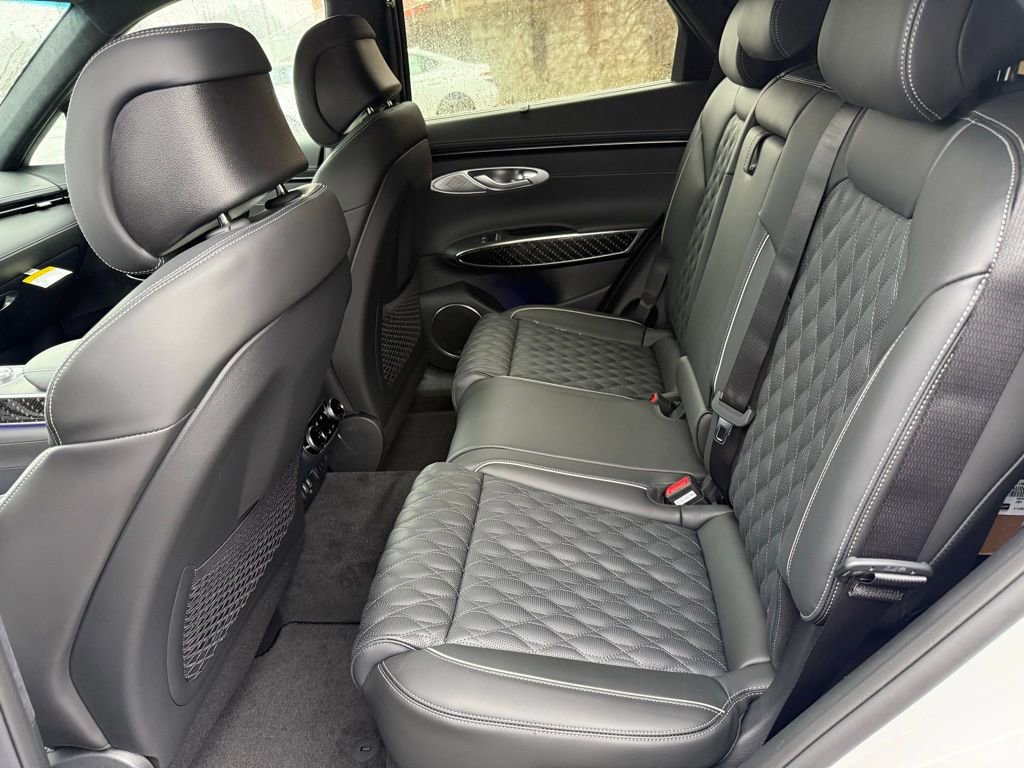 Used 2025 Genesis GV70 3.5T Sport w/ Sport Prestige Package image 11