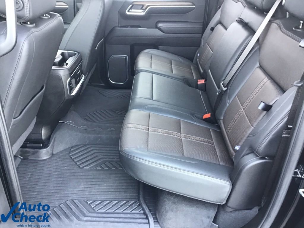 Used 2024 Chevrolet Silverado 1500 High Country w/ Midnight Edition image 15