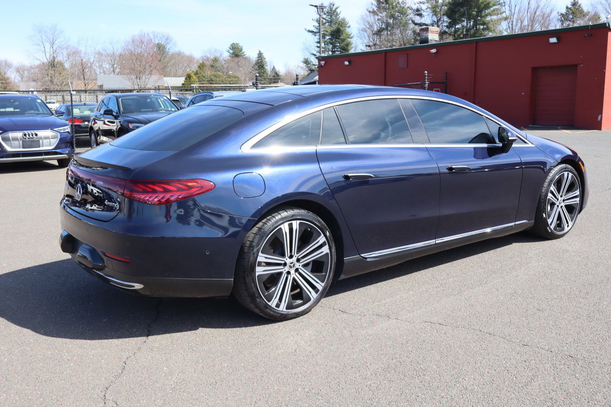 Used 2022 Mercedes-Benz EQS 580 4MATIC Sedan image 5