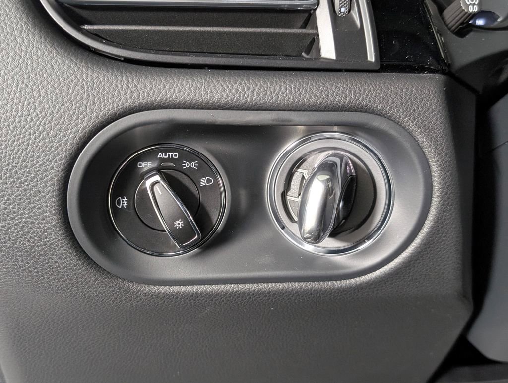 New 2026 Porsche Macan S image 34