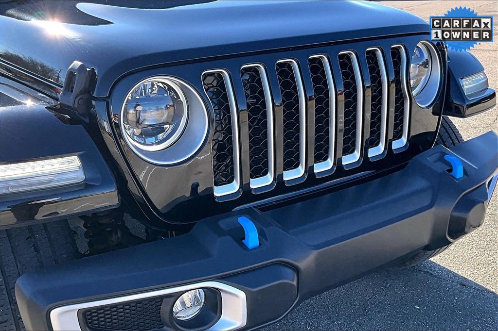 Used 2023 Jeep Wrangler Unlimited Sahara w/ Dual Top Group image 27