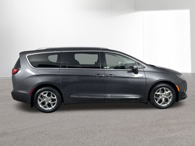 Used 2020 Chrysler Pacifica Limited w/ Advanced Safetytec Group image 44