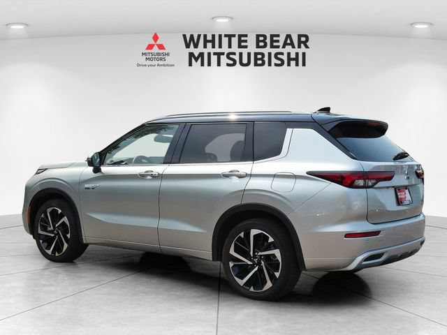 Used 2025 Mitsubishi Outlander SEL AWD/4WD image 4