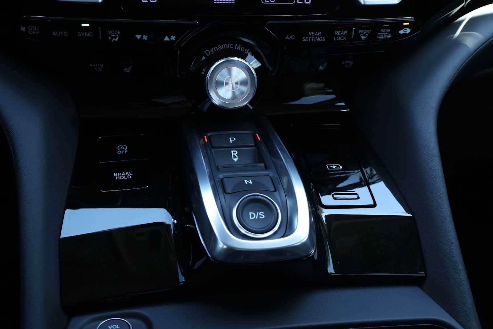 Certified 2026 Acura MDX w/ Technology Package FWD image 17