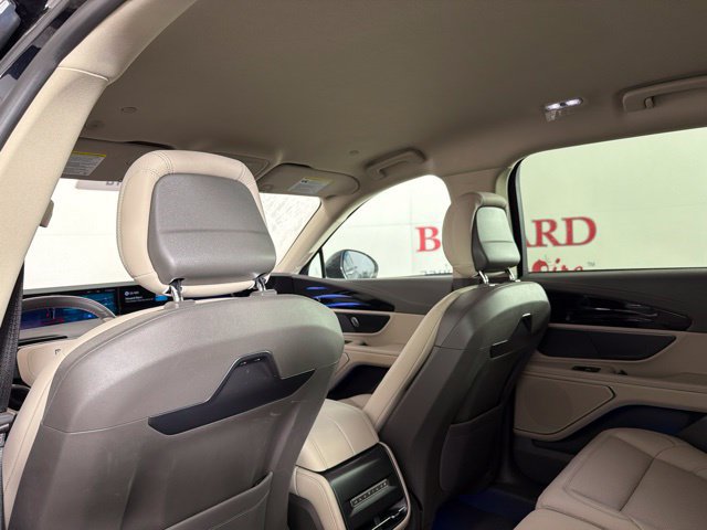 Certified 2025 Lincoln Nautilus Premier AWD/4WD image 30