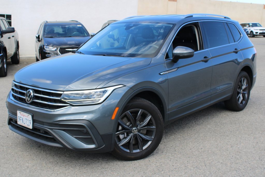 Used 2023 Volkswagen Tiguan SE