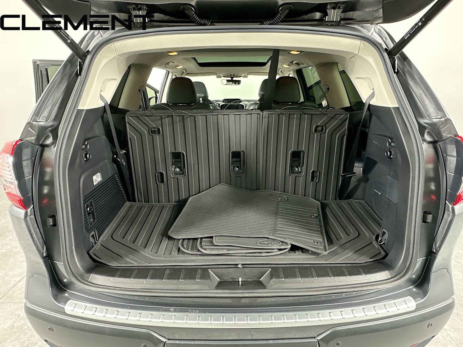 Used 2021 Subaru Ascent Limited w/ Technology Package AWD/4WD image 11
