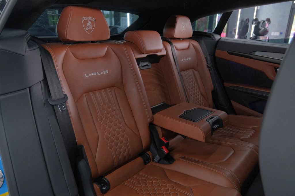 Used 2023 Lamborghini Urus S AWD/4WD image 16