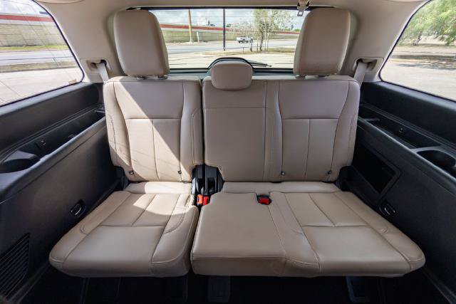 Certified 2023 Ford Expedition XLT RWD image 17