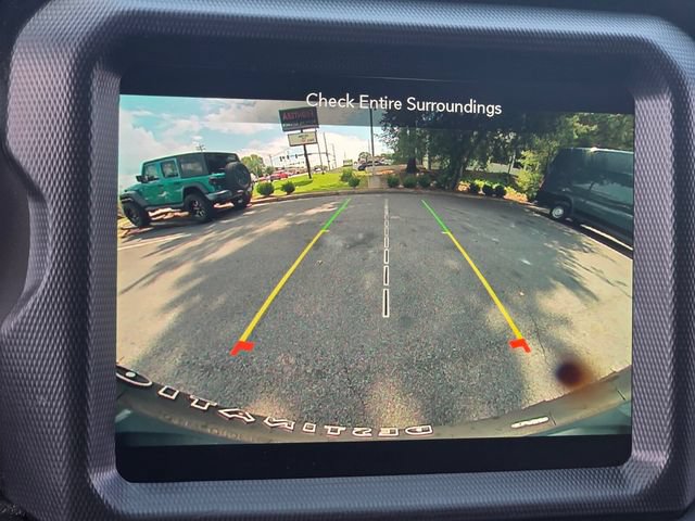 Used 2023 Jeep Wrangler Unlimited w/ Cold Weather Group AWD/4WD image 18