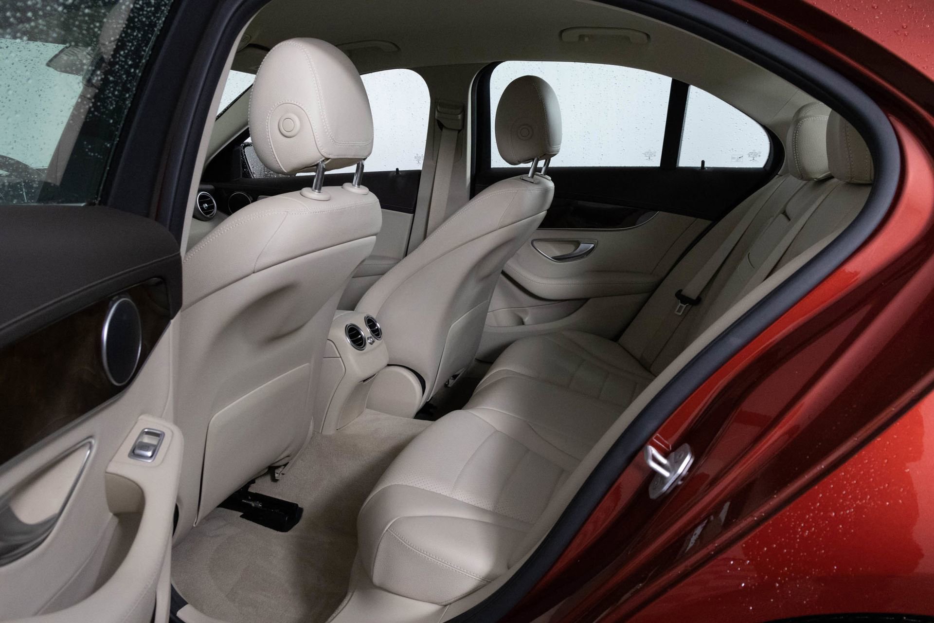 Used 2016 Mercedes-Benz C 300 4MATIC Sedan image 33