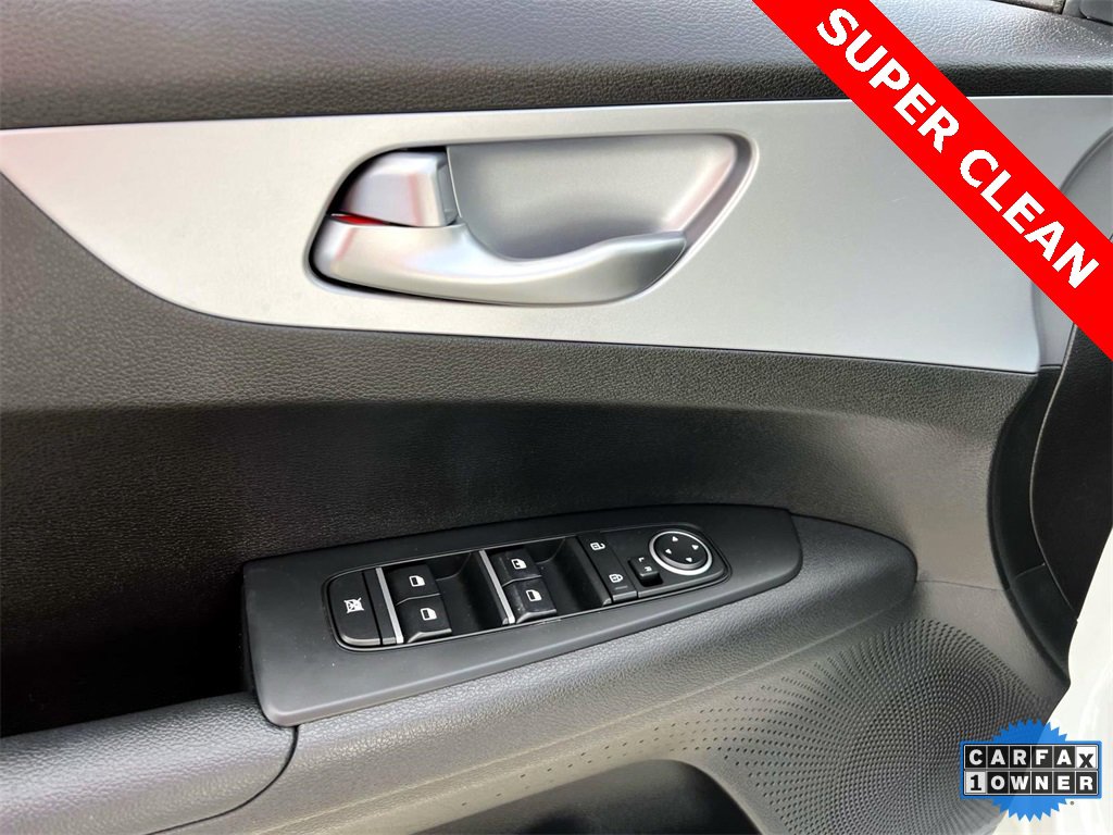 Used 2023 Kia Forte LXS w/ LXS Technology Package image 14