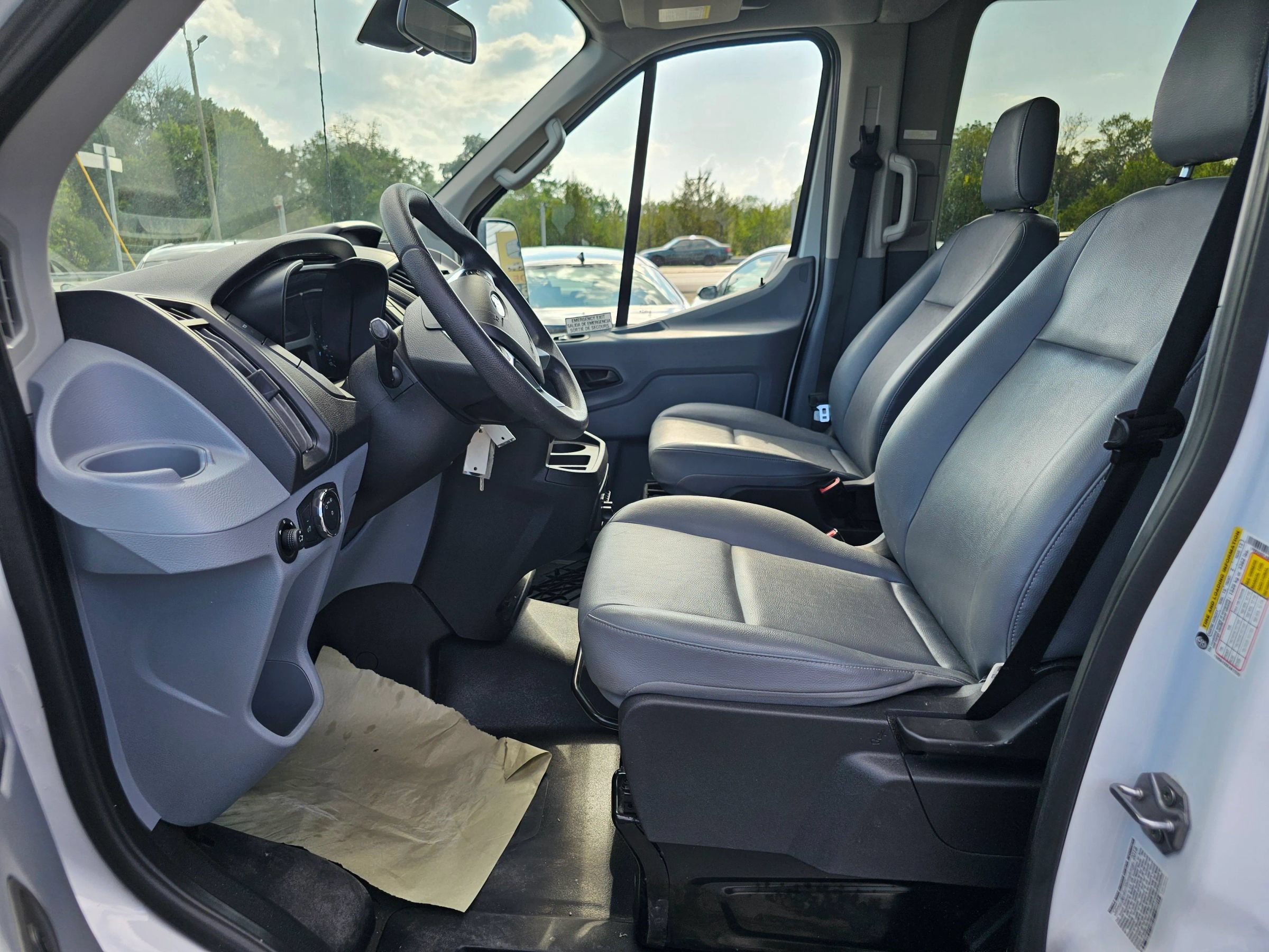 Used 2018 Ford Transit 350 XL RWD image 4
