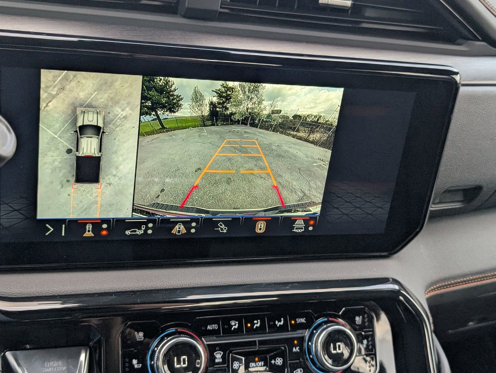 Certified 2025 GMC Sierra 2500 AT4 image 19