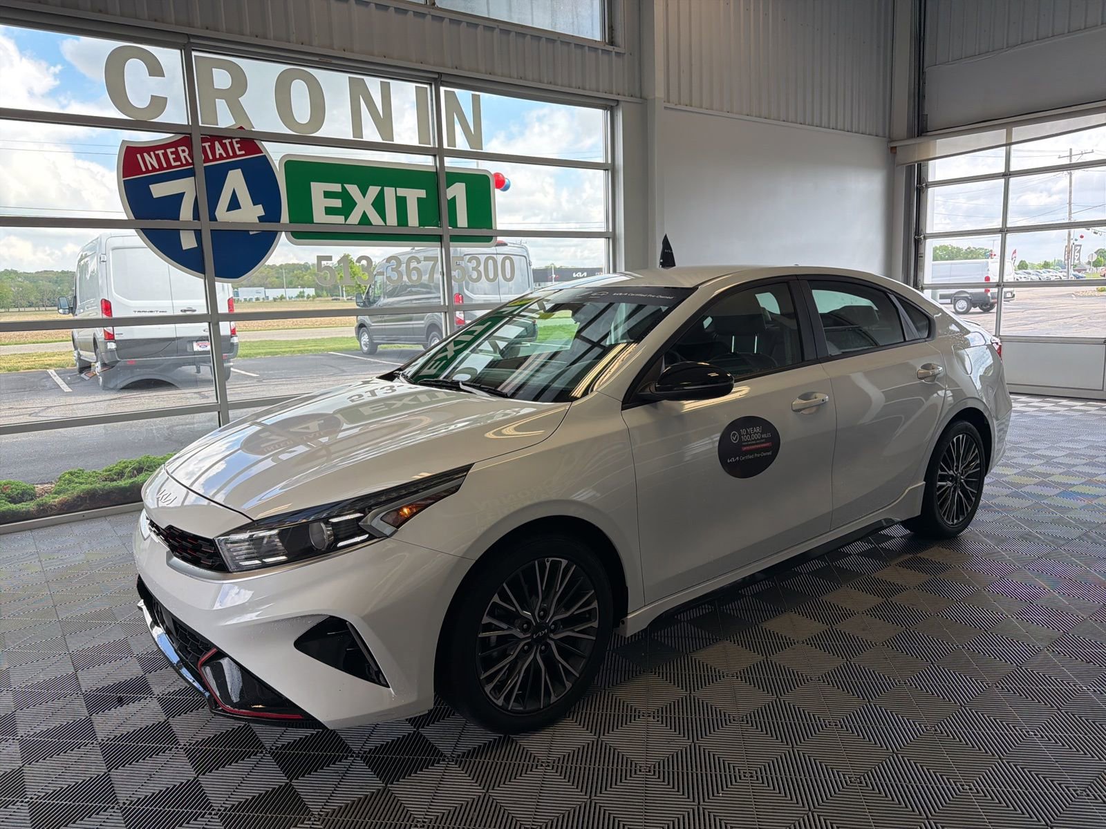Used 2024 Kia Forte GT-Line FWD image 3