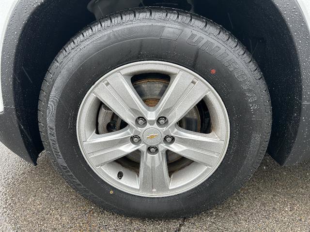 Used 2021 Chevrolet Trax LS w/ Tint and Cruise Package FWD image 10