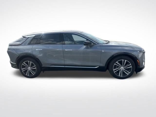 Used 2023 Cadillac Lyriq 2WD image 6