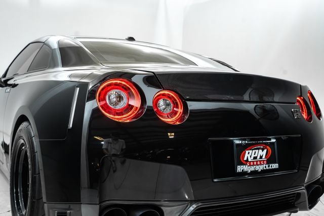 Used 2012 Nissan GT-R Black Edition AWD/4WD image 11