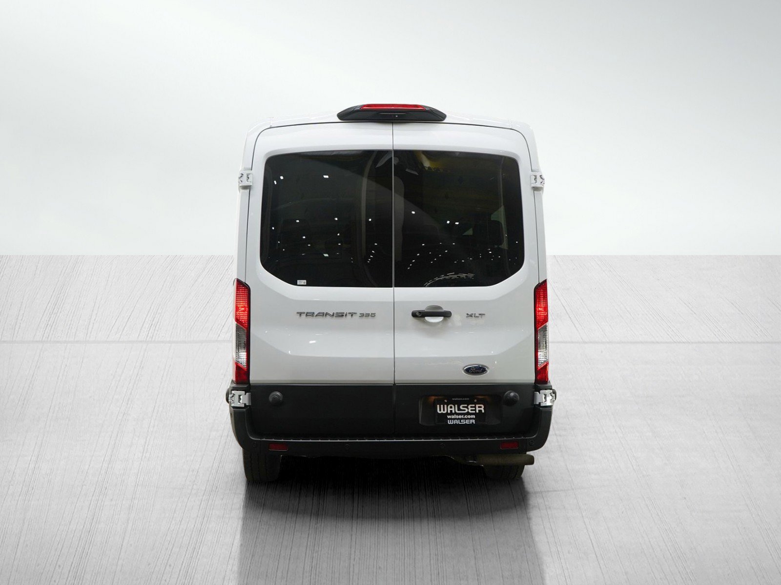 Used 2024 Ford Transit 350 XLT image 4