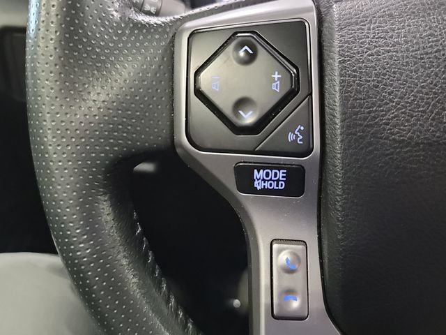 Used 2020 Toyota 4Runner Limited AWD/4WD image 31