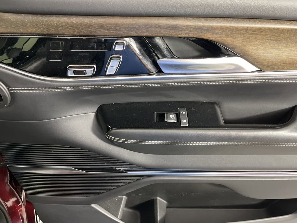 Used 2023 Jeep Grand Wagoneer Series II w/ Flexible Seating Group image 24