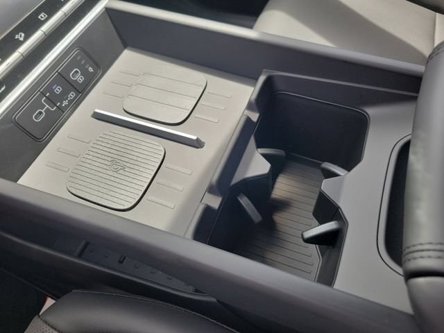 New 2027 Hyundai Santa Fe SEL FWD image 16