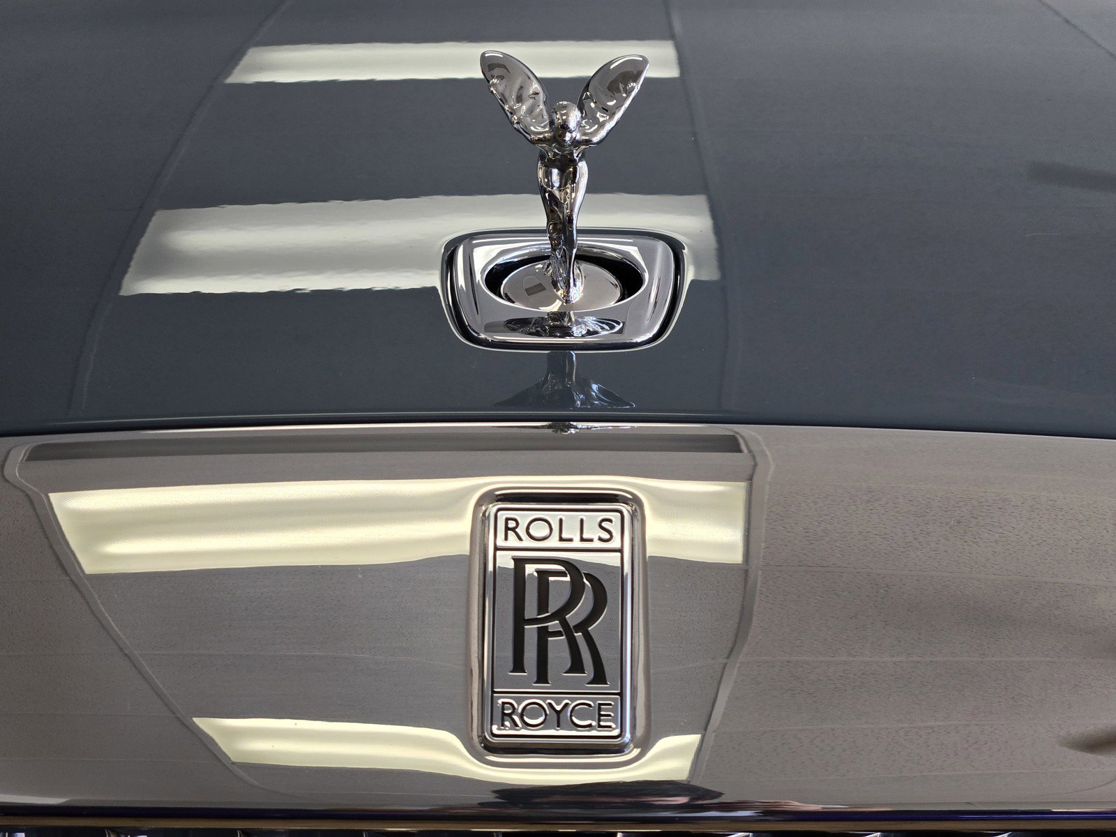 Used 2024 Rolls-Royce Spectre w/ Spectre Launch Package image 3