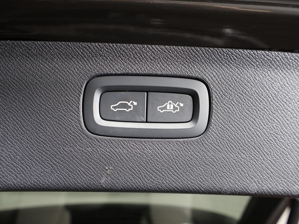 Used 2024 Volvo XC90 T8 Ultimate w/ Protection Package Premier AWD/4WD image 25