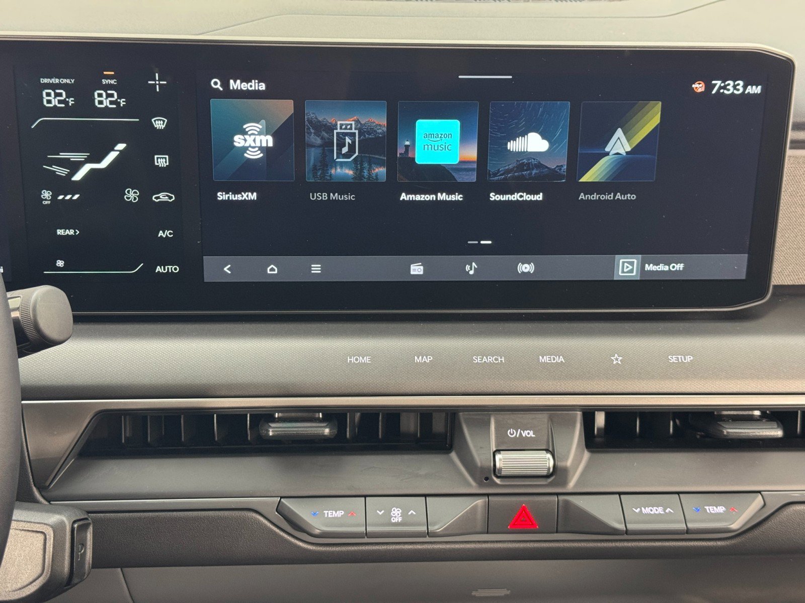 Used 2024 Kia EV9 Wind image 26