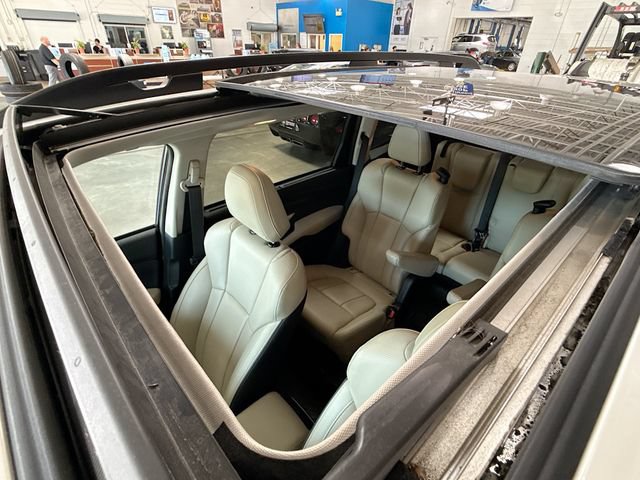 Used 2023 Subaru Ascent Limited w/ Technology Package AWD/4WD image 23