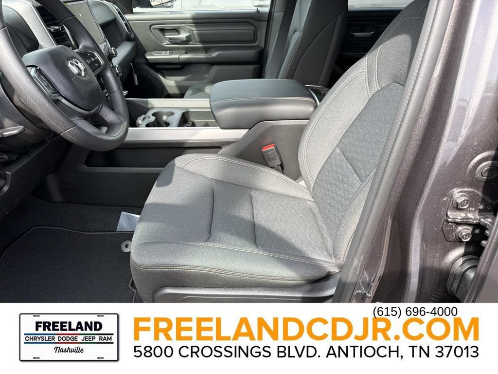 New 2026 RAM 1500 Express AWD/4WD image 18
