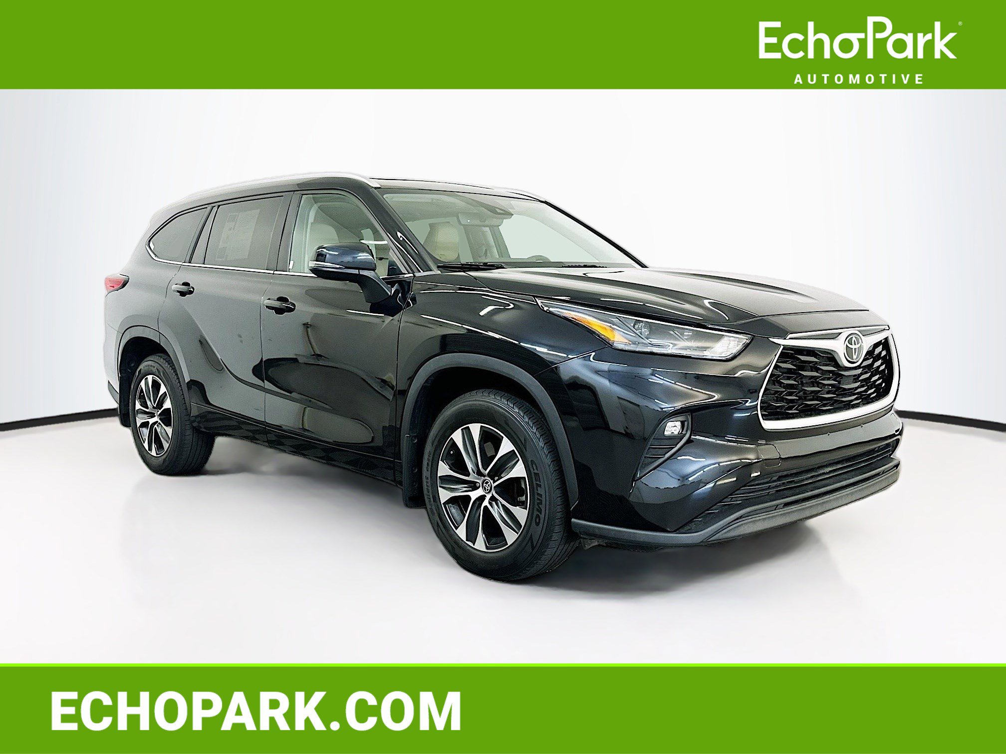 Used 2023 Toyota Highlander XLE