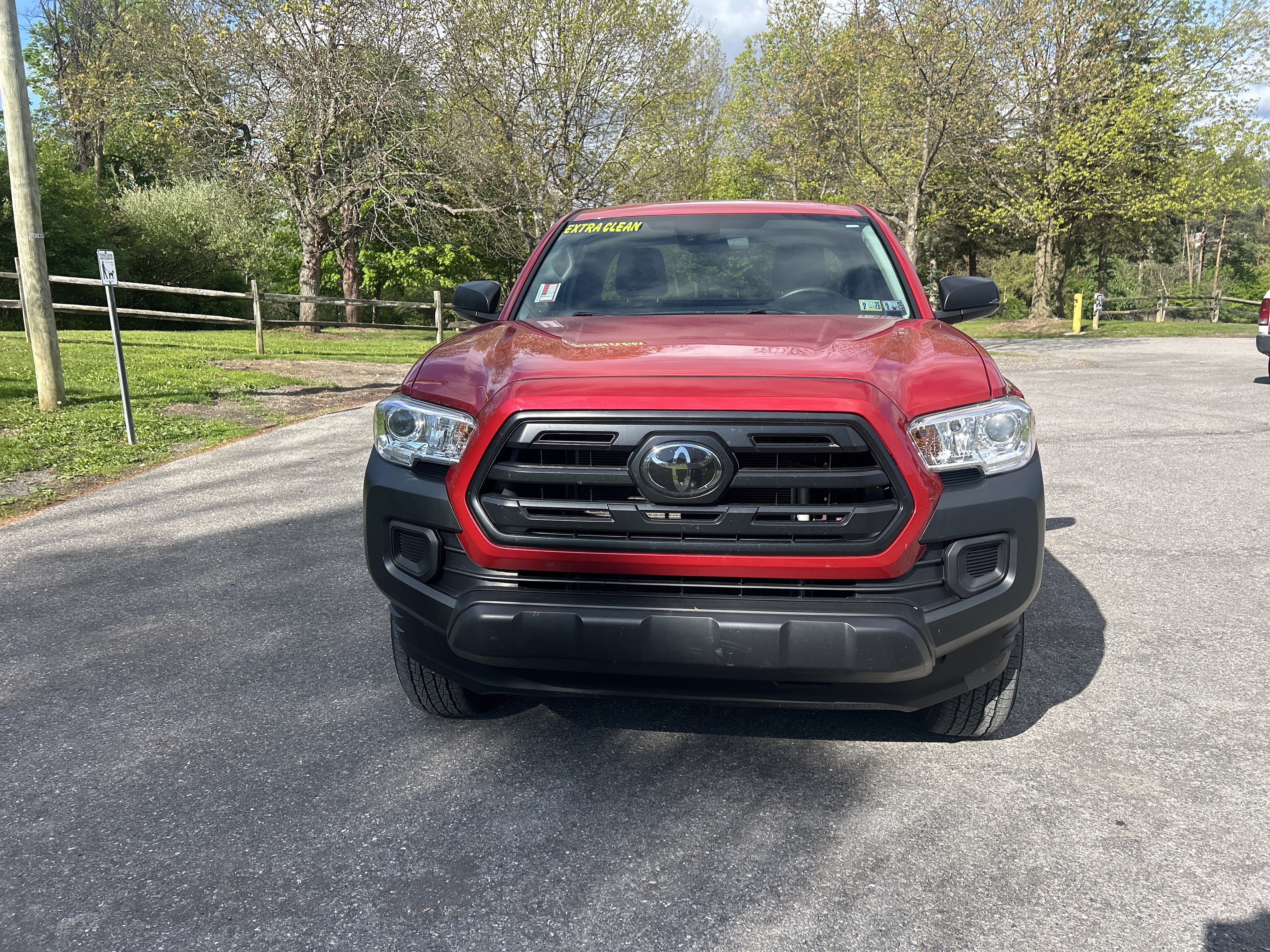Used 2019 Toyota Tacoma SR AWD/4WD image 9