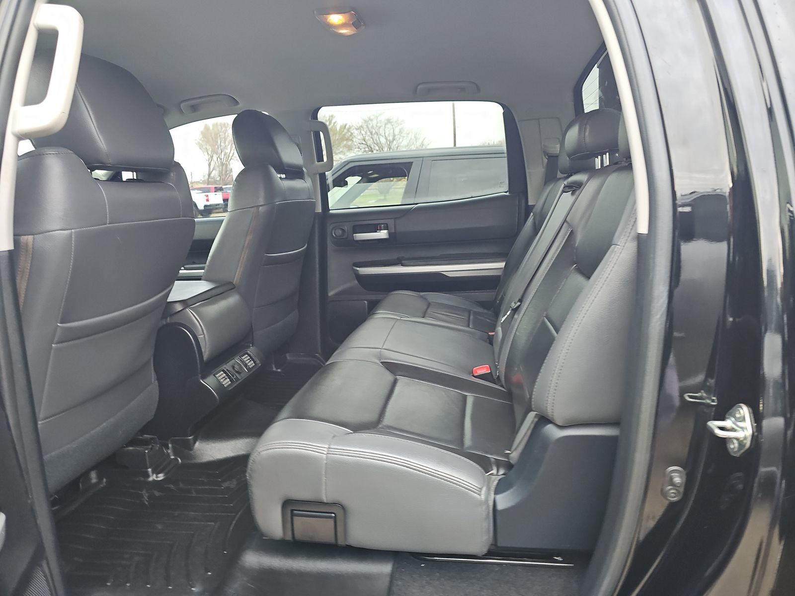 Used 2017 Toyota Tundra SR5 image 19