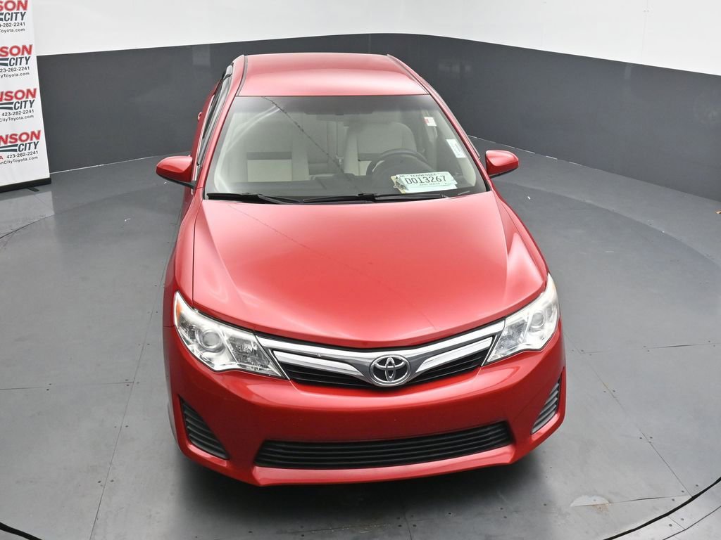 Used 2014 Toyota Camry LE FWD image 11
