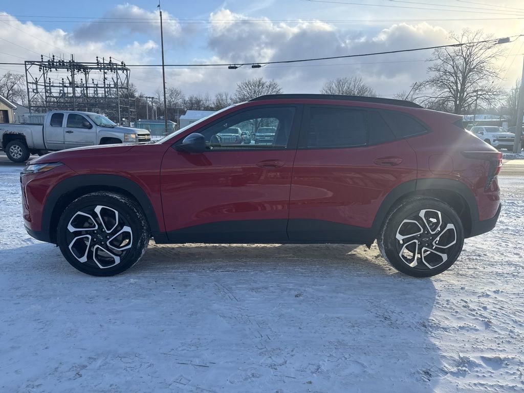 New 2026 Chevrolet Trax RS w/ Sunroof Package FWD image 6