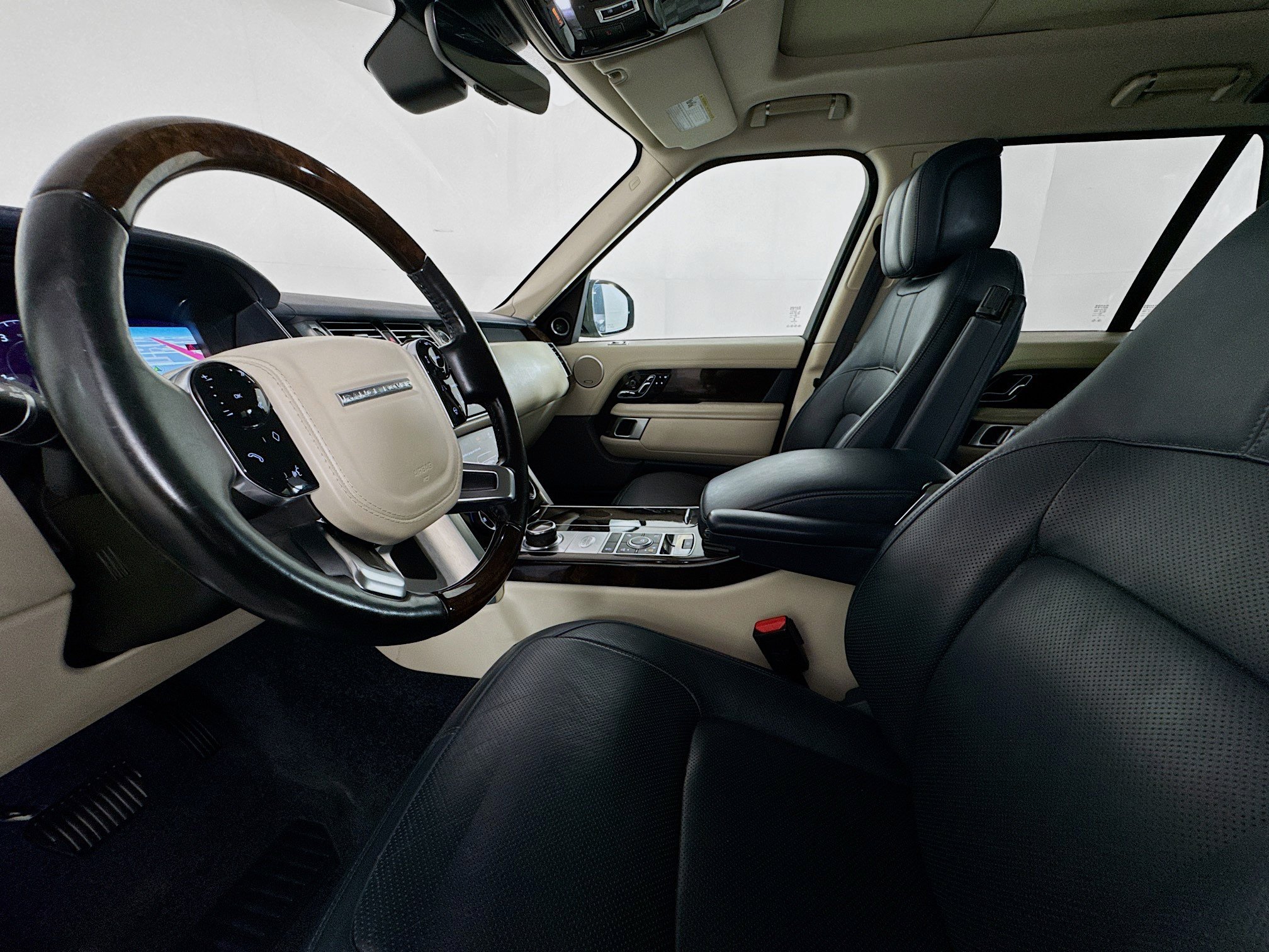 Used 2019 Land Rover Range Rover HSE AWD/4WD image 20