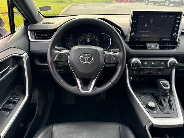 Used 2022 Toyota RAV4 XSE w/ XSE Grade Weather Package AWD/4WD image 18