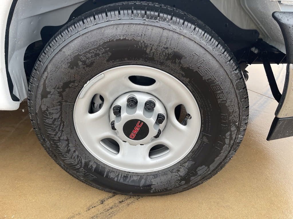 New 2025 GMC Savana 3500 Extended w/ Driver Convenience Package image 9