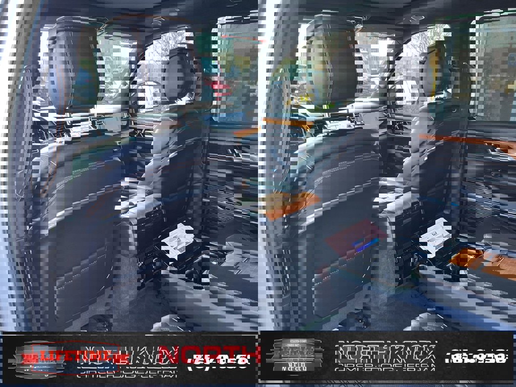 Used 2024 Jeep Grand Wagoneer L Series III image 19