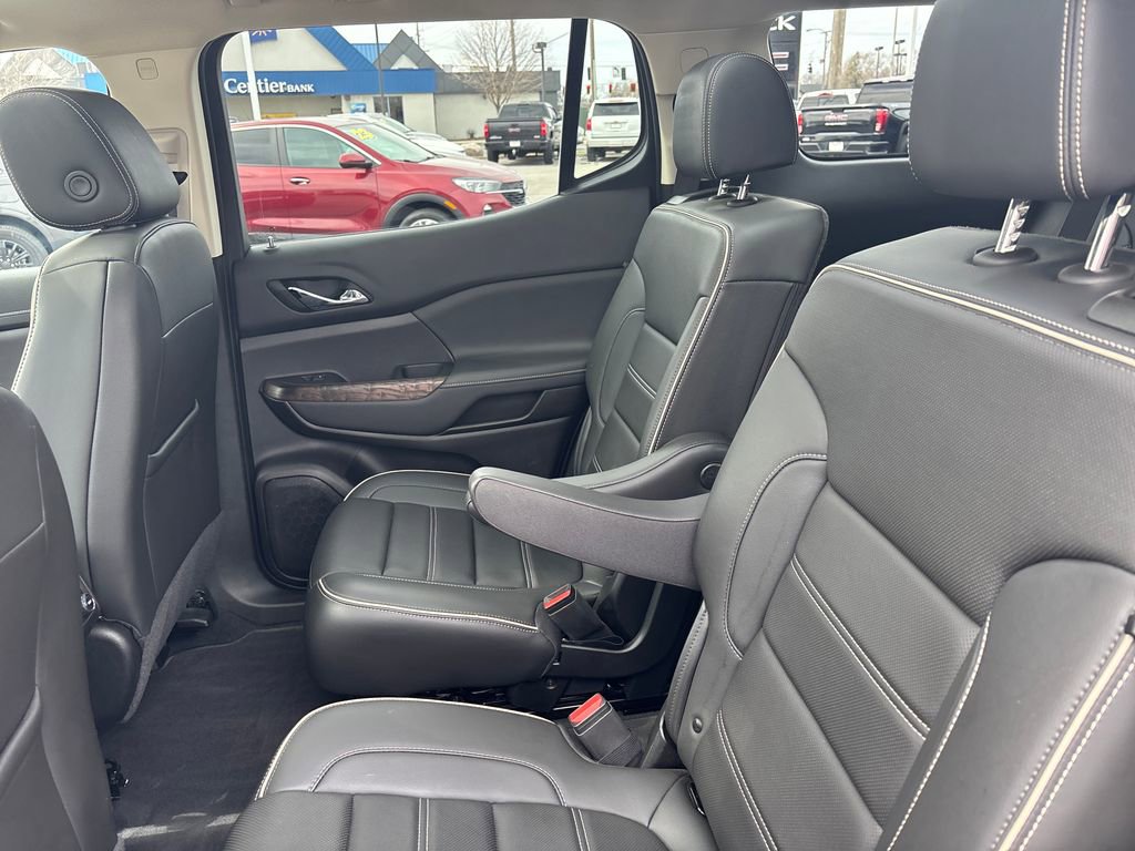 Used 2023 GMC Acadia Denali w/ Denali Ultimate Package image 31